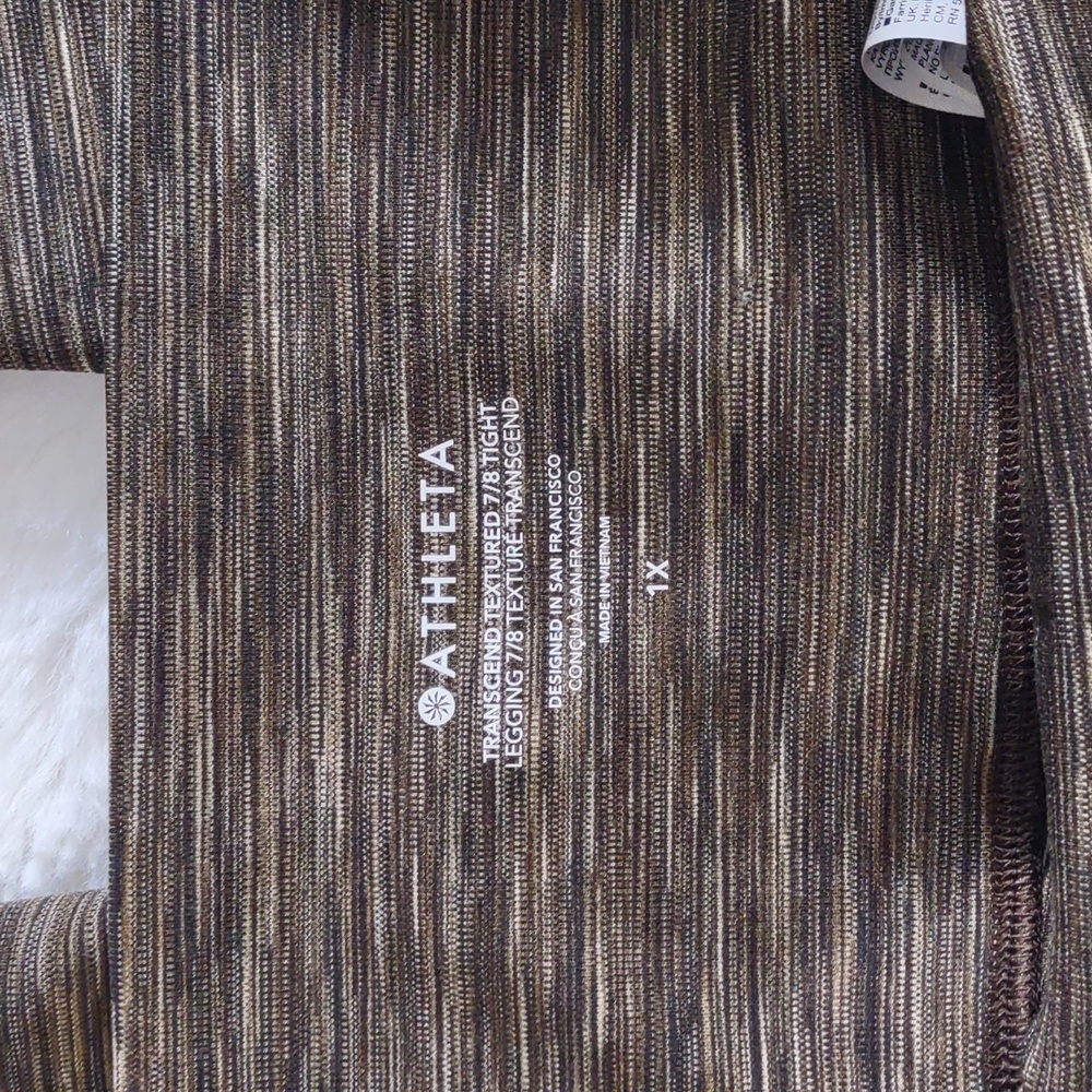 ATHLETA Black And Green Set. - Picture 15 of 17